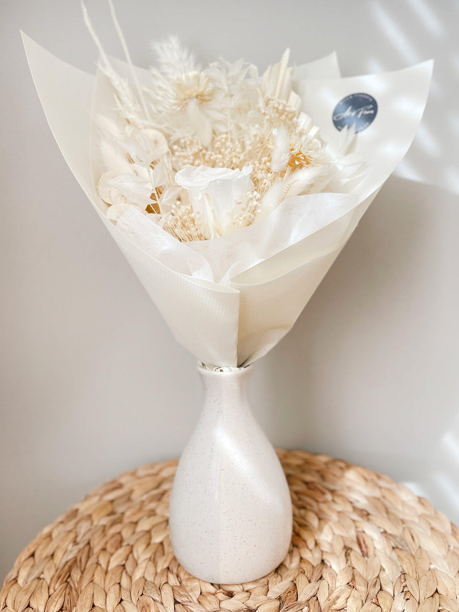 Light Boho Dried Flowers Bouquet - Artofflowers