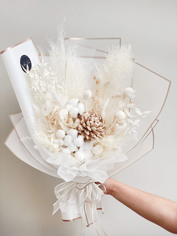 White Boho- Dried Flowers Bouquet - Artofflowers