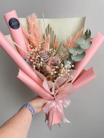 Pink Boho Sola Rose Bouquet - Artofflowers