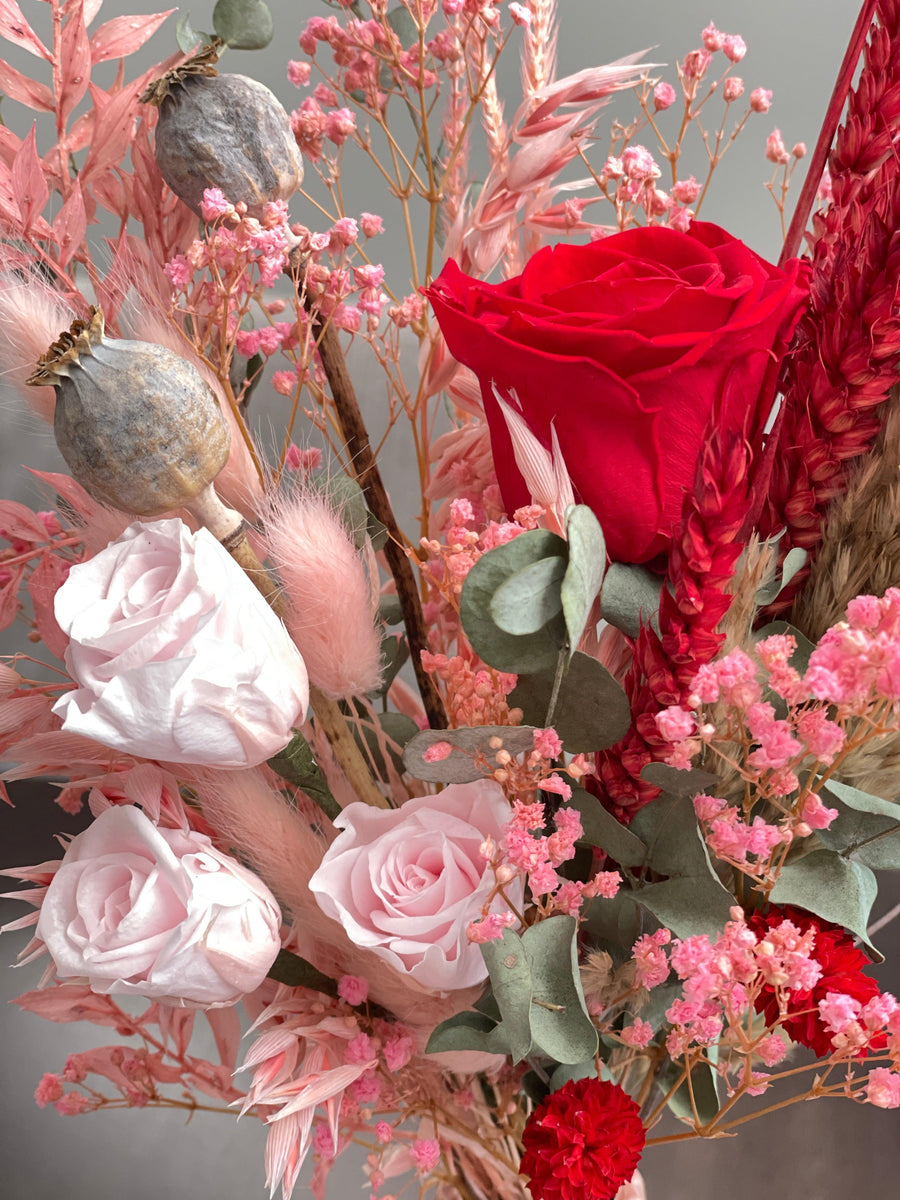 Blushing Love Bouquet - Artofflowers